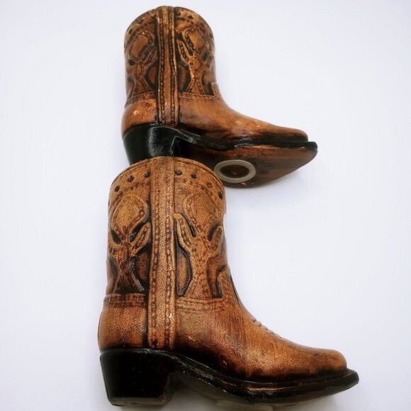 Salt & Pepper Shakers Set Ceramic Anthropomorphic Brown Cowboy Boots Vintage Set - Picture 9 of 16